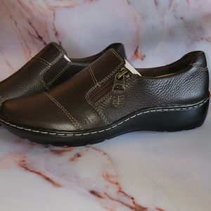 Clarks Cora Harbor Zip Flats Dark Brown